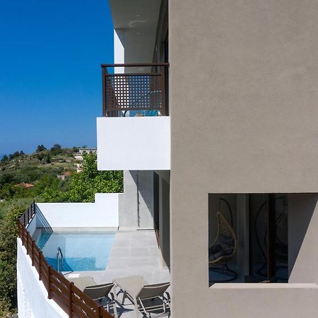 O-Cyanea Villa With Heated Pool Kournas Екстер'єр фото