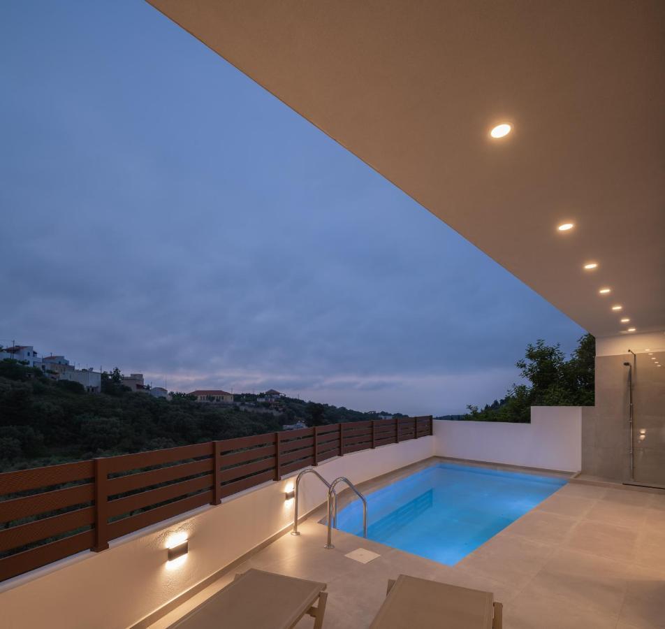 O-Cyanea Villa With Heated Pool Kournas Екстер'єр фото