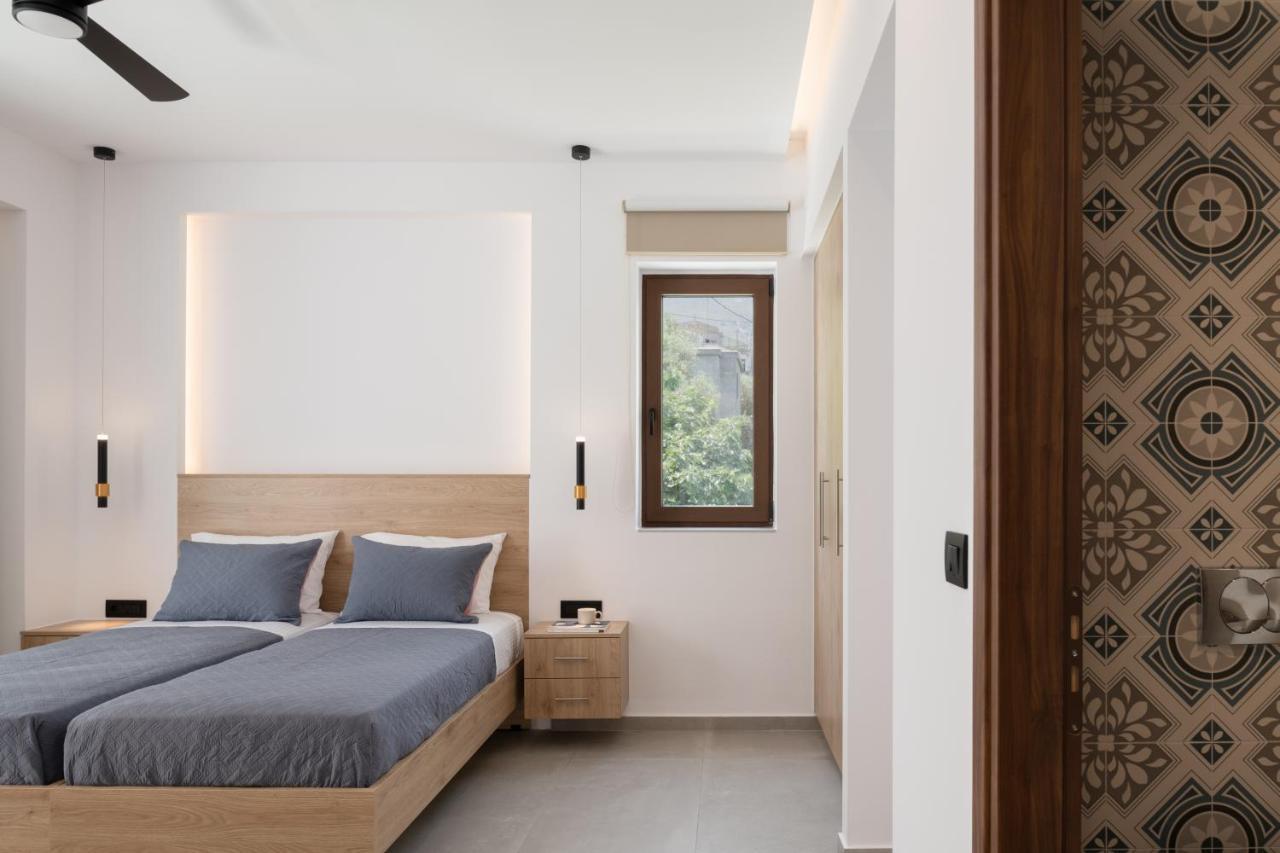 O-Cyanea Villa With Heated Pool Kournas Екстер'єр фото